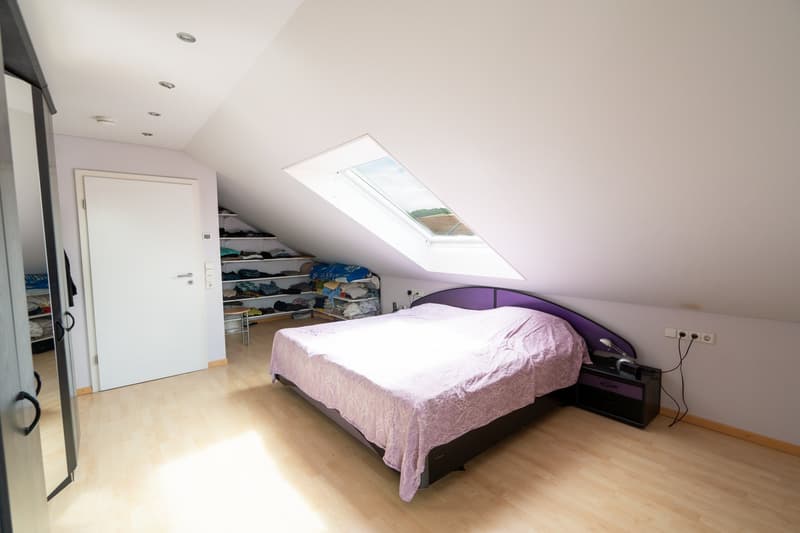 Exklusives Zweifamilienhaus mit Wellness-Außenbereich in Wutöschingen (18)