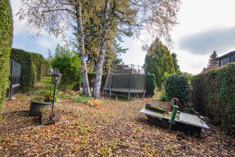 Two well-maintained condominiums with large garden in Rickenbach - Egg (29)