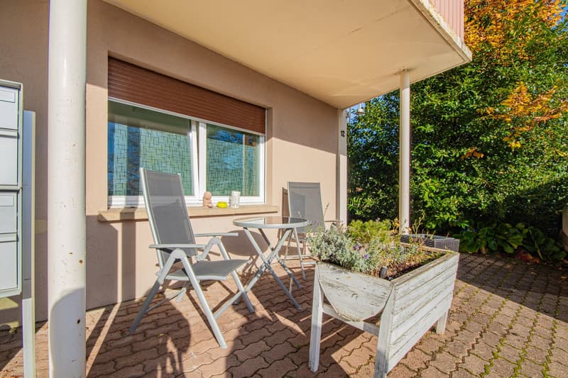 Spacious single-family house with annex in popular residential area in Hohentengen (2)