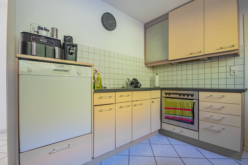 Spacious single-family house with annex in popular residential area in Hohentengen (5)