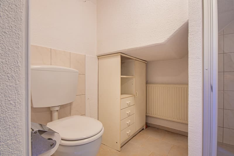 Vivre avec une vue : maison unifamiliale avec annexe et terrasse de rêve dans le vert à Hohenfels (18)