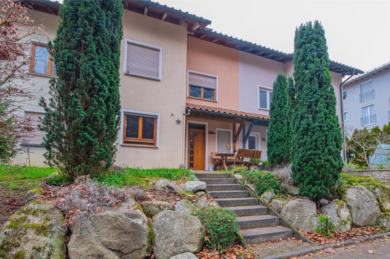 Lots of space for the whole family - semi-detached house with garden in Waldshut (Bergstadt) (2)