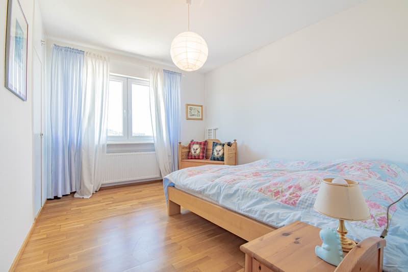Living close to nature with an extraordinary amount of space – single-family house in a quiet location on the outskirts of Häusern (21)