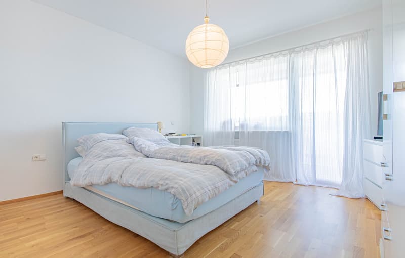 Living close to nature with an extraordinary amount of space – single-family house in a quiet location on the outskirts of Häusern (15)