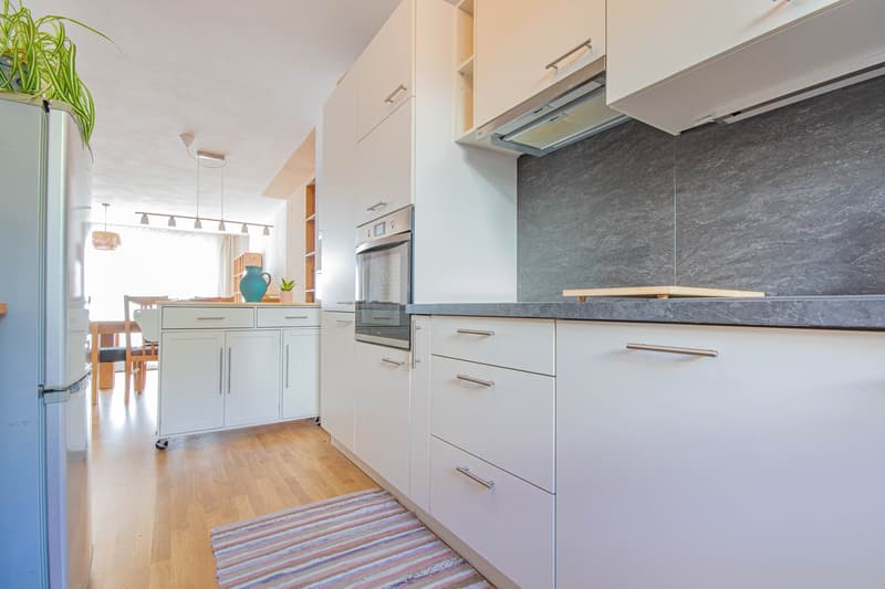 Votre nouvelle maison – maison mitoyenne quasi neuve avec terrasse à Horheim (5)