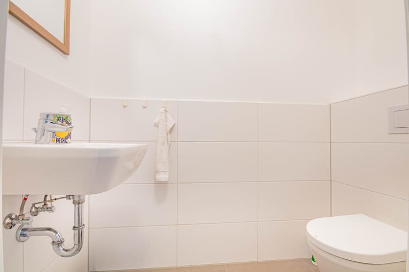 Votre nouvelle maison – maison mitoyenne quasi neuve avec terrasse à Horheim (14)