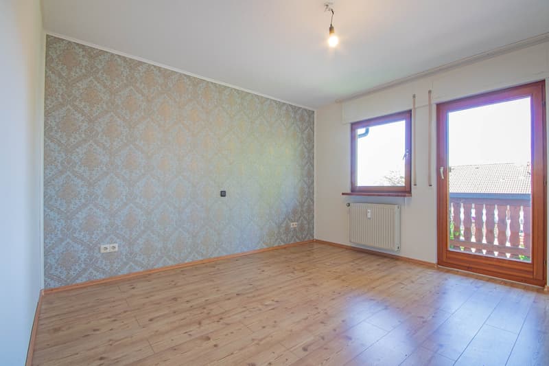 Großzügige 5-Zimmer Wohnung mit Wintergarten in Rickenbach - Egg (10)