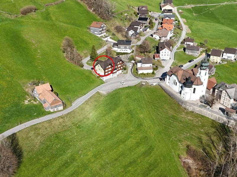 Affascinante appartamento di 3,5 locali in posizione soleggiata (2)
