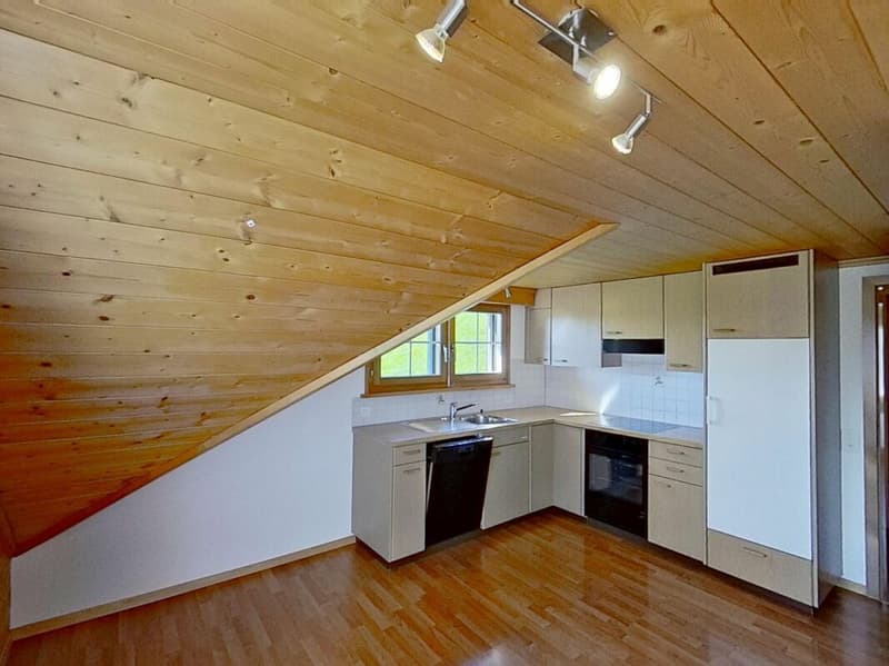 Charmante 3.5-Zimmer-Wohnung in sonniger Aussichtslage (3)