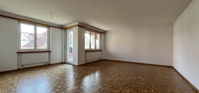 Frisch sanierte 4 1/2-Zimmer-Wohnung in Dinhard (5)