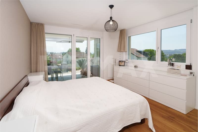 4 1/2 Zimmerwohnung mit grossem Balkon (5)