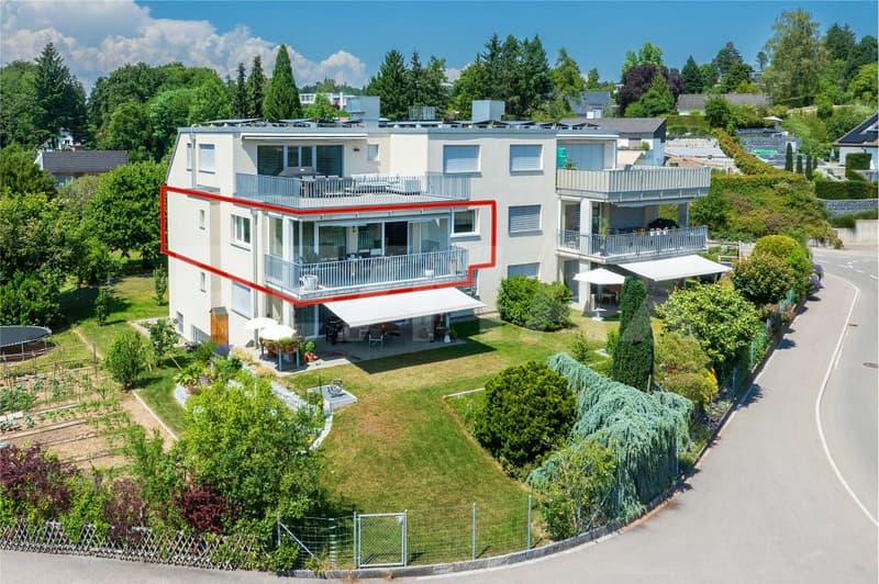 4 1/2 Zimmerwohnung mit grossem Balkon (1)