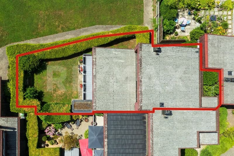 Casa unifamiliare semi-detachata moderna (3)