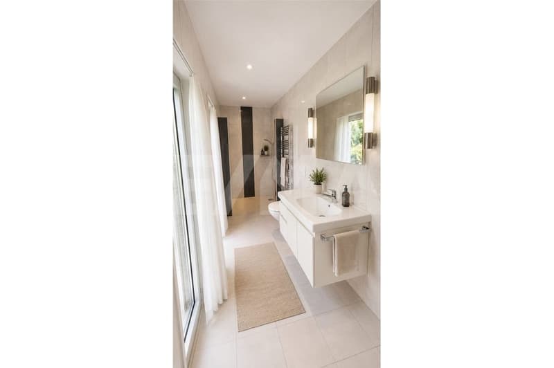 6.5 room house in a sunny, quiet location with a dream view (6)