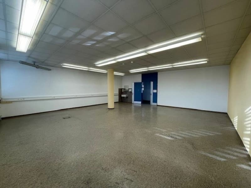 Espace de bureau et commercial à louer dans la région de Rapperswil ! (3)