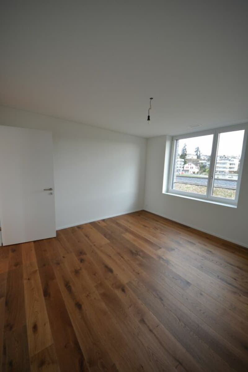Attraktive 4.5-Zimmer-Attikawohnung in der Überbauung Seewiese wartet auf Sie! (9)