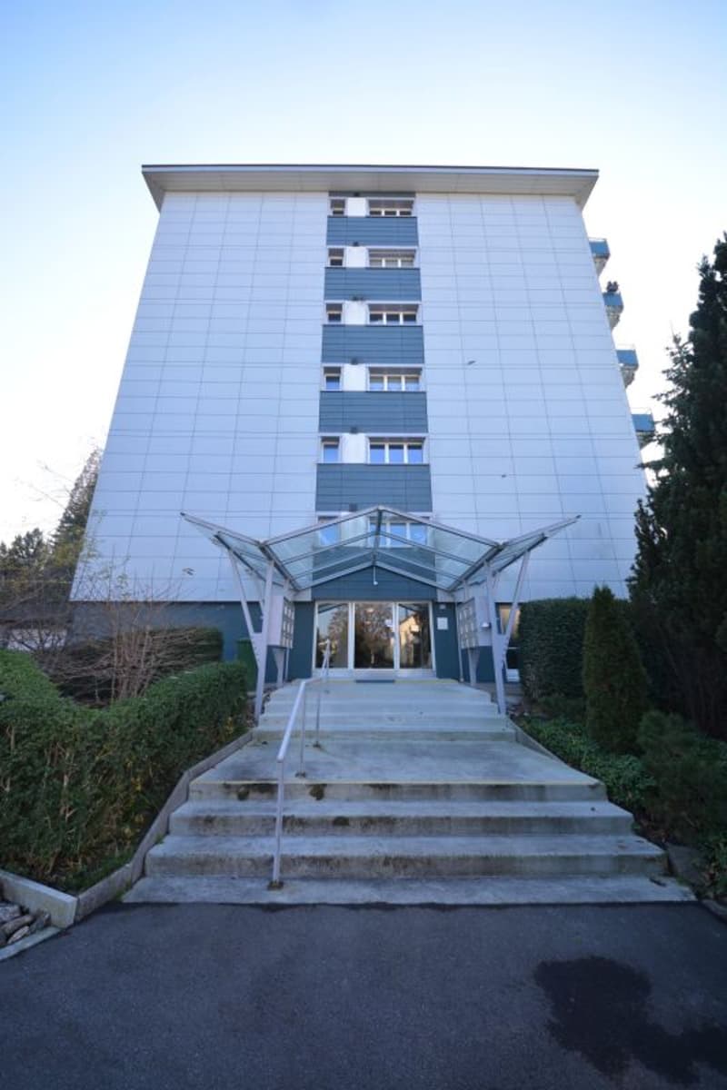 2-Zimmer-Wohnung an ruhiger Wohnlage zu vermieten! (1)