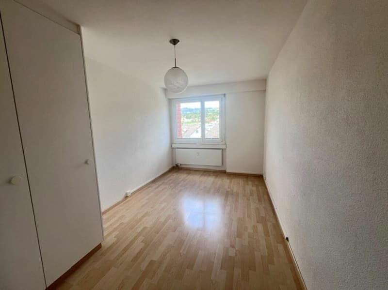 Traumhafte 5.5-Zimmerwohung mit grosszügigem Grundriss und Terrasse sucht Sie! (12)