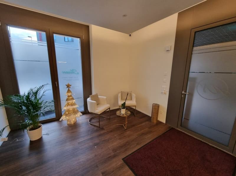 Attraktive Geschäftsfläche in Jona, ideal für Beauty, Massage, Therapie oder Praxis (4)