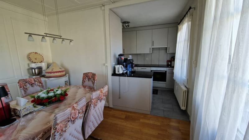 4.5 Zimmerwohnung an zentraler Lage zu vermieten! (5)