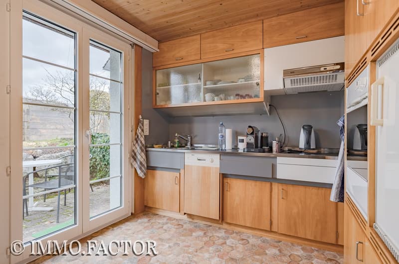 Enchanting ensemble of chalet, bungalow, studio building & shed (13)