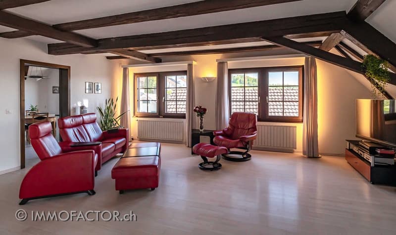 Charming home with old building charm, plenty of space & sun balcony 💕 (5)