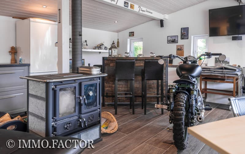 Enchanting ensemble of chalet, bungalow, studio building & shed (17)