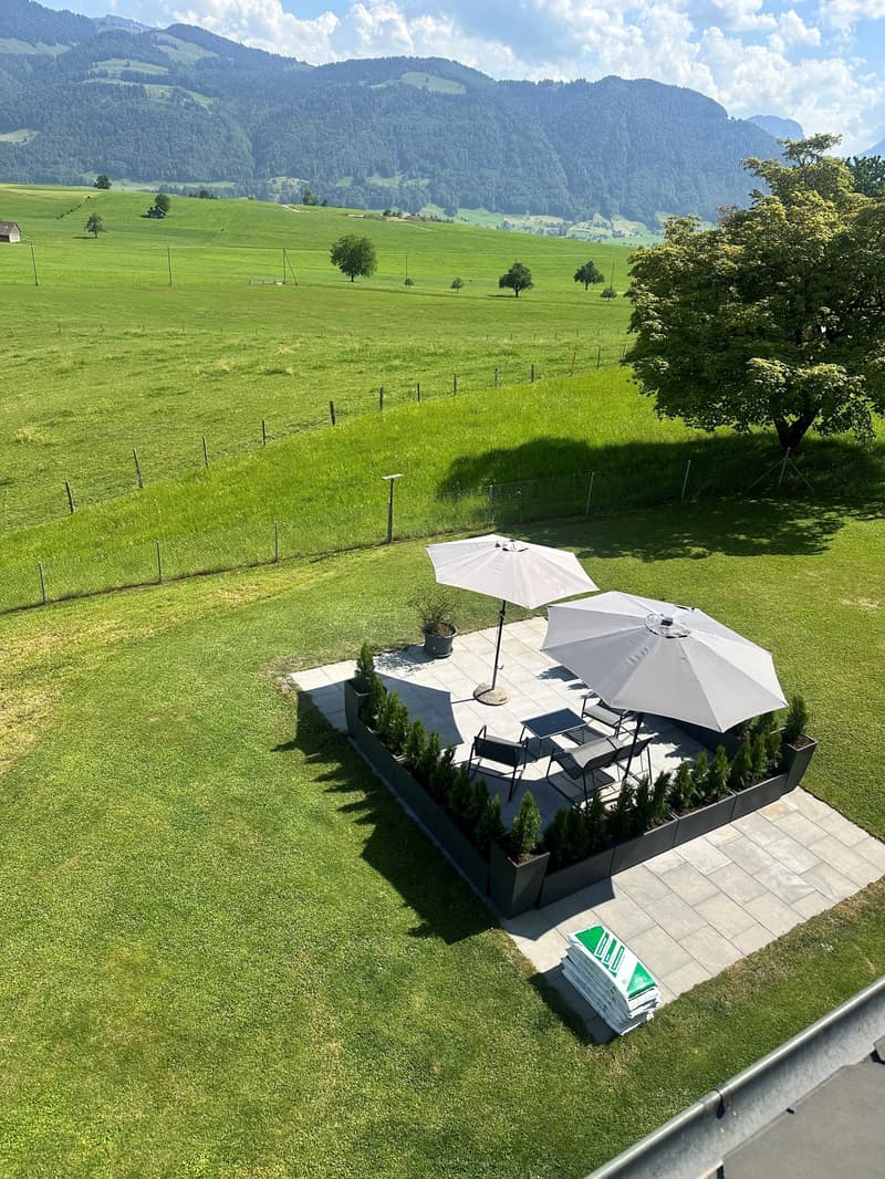 grosser, sonniger Sitzplatz zur Mitbenutzung