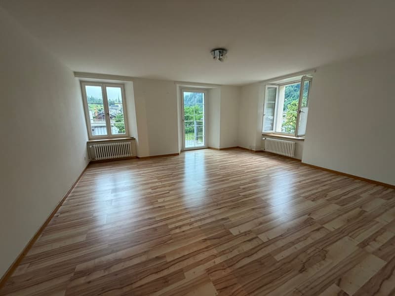 Spacious 4.5-room maisonette apartment in Glarus Süd – available immediately! (6)