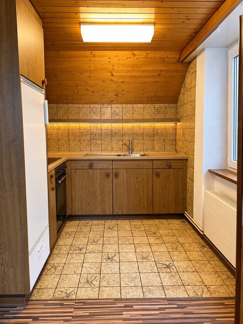 Gemütliche 2-Zimmer-Wohnung mit Bergblick in Ennenda (2)