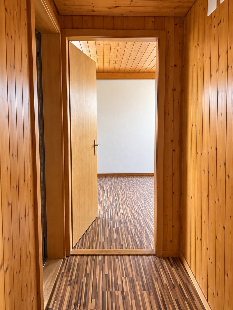 Gemütliche 2-Zimmer-Wohnung mit Bergblick in Ennenda (4)