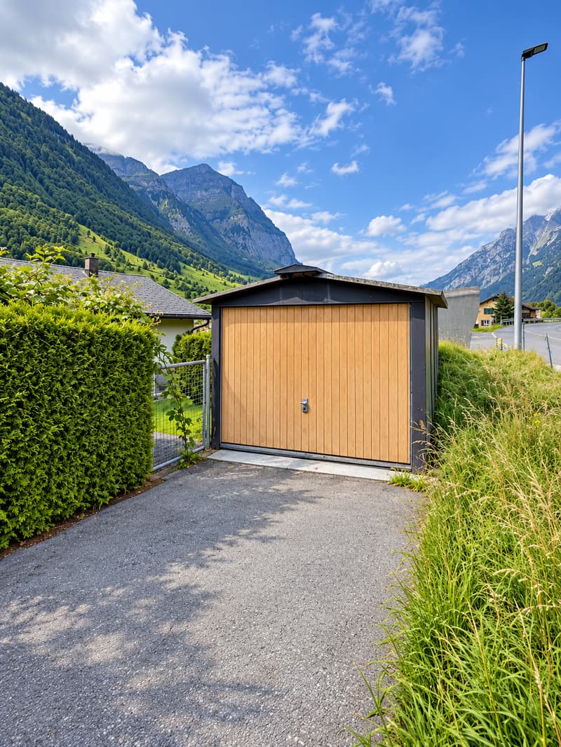 Charmantes 4.5-Zimmer-Einfamilienhaus mit grosszügigem Garten und herrlicher Bergsicht (2)