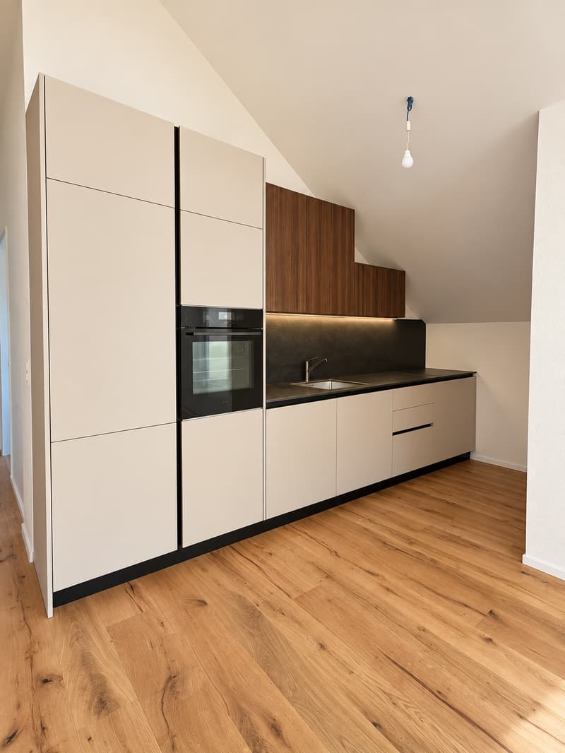 Modernes 1.5-Zimmer-Studio im Neubau an der Bankstrasse, Glarus (4)