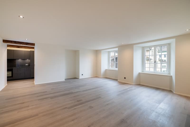 Moderne 2.5-Zimmer-Langzeit-Ferienwohnungen im Dorfkern von Näfels (2)