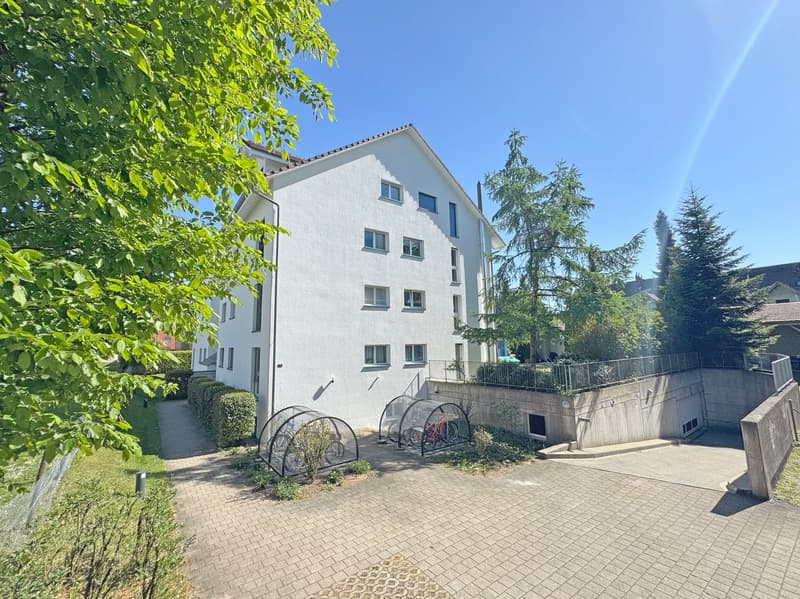 Spacious 5.5-room attic apartment with a far-reaching view in Fehraltorf (14)