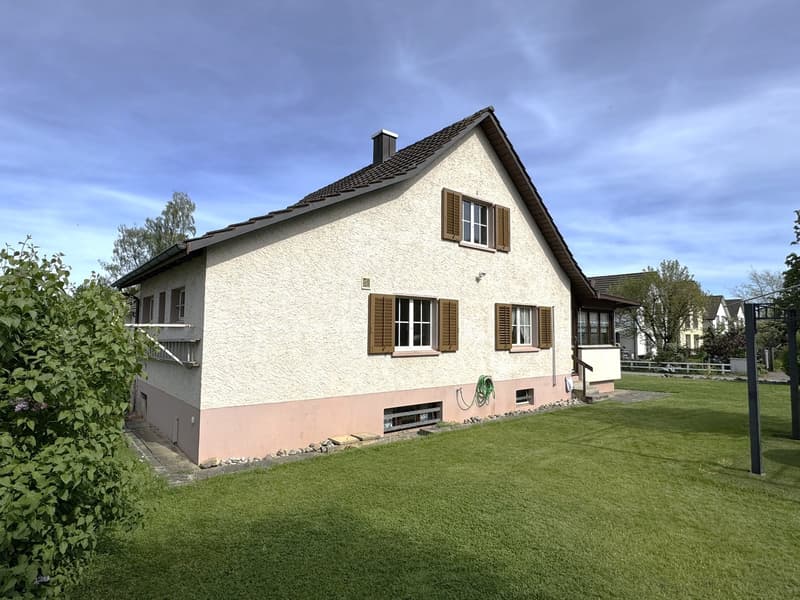 Maison unifamiliale de 6 pièces, indépendante, quartier résidentiel calme et familial au bord du village (18)