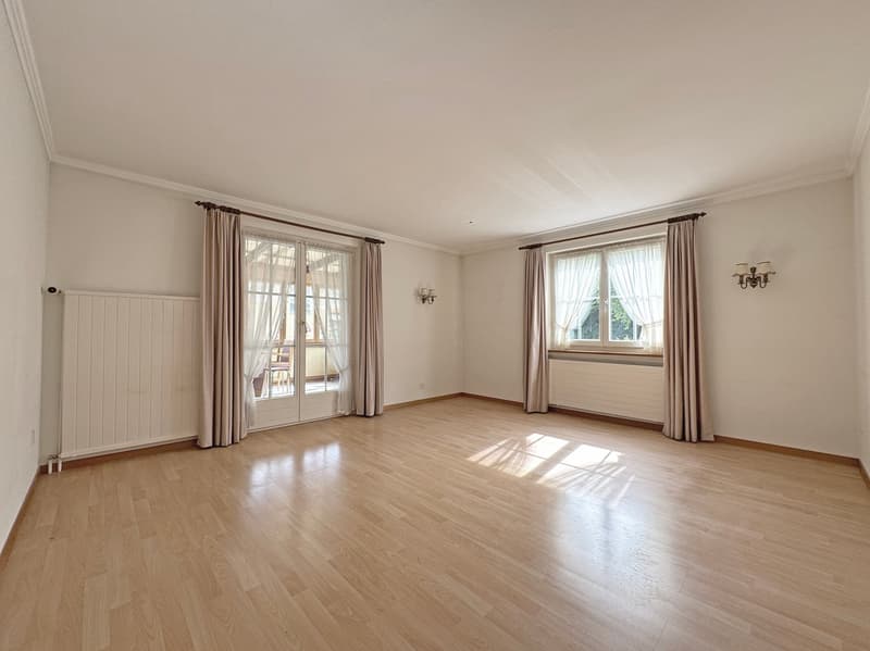 Maison unifamiliale de 6 pièces, indépendante, quartier résidentiel calme et familial au bord du village (4)