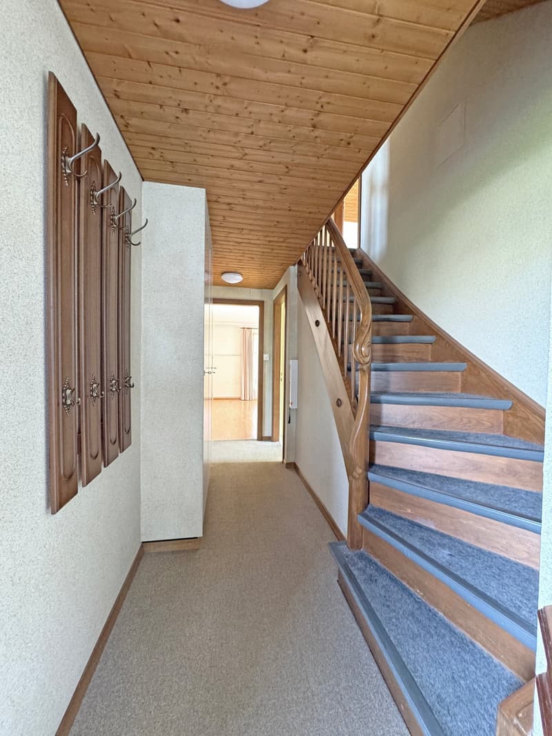 Maison unifamiliale de 6 pièces, indépendante, quartier résidentiel calme et familial au bord du village (2)