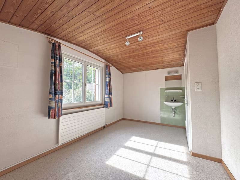 Maison unifamiliale de 6 pièces, indépendante, quartier résidentiel calme et familial au bord du village (14)