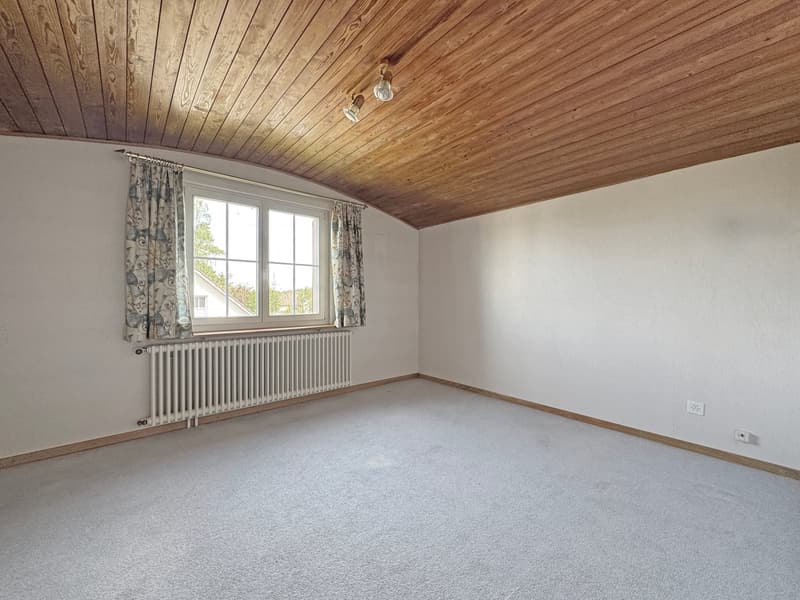 Maison unifamiliale de 6 pièces, indépendante, quartier résidentiel calme et familial au bord du village (12)