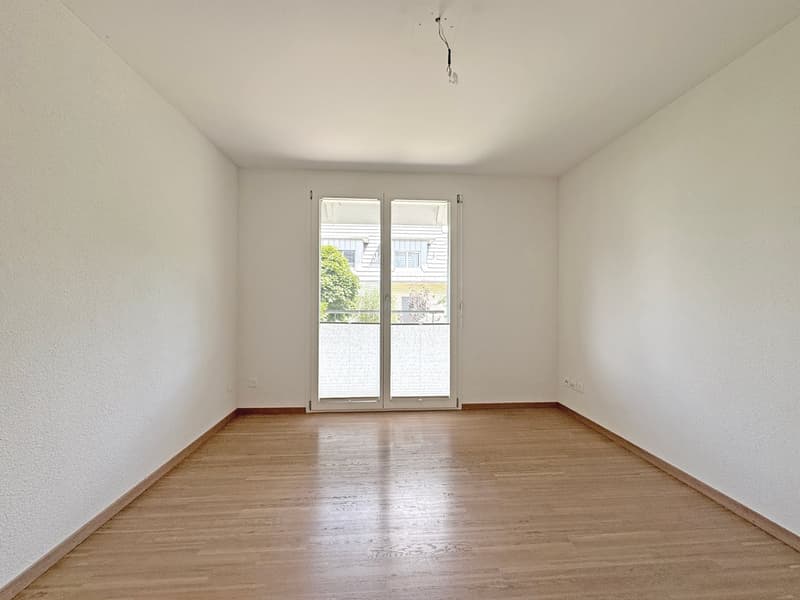 modernes Klima-Holzhaus 6½-Zimmer, mit PV-Anlage, Doppelgarage und sonnigem Garten (9)