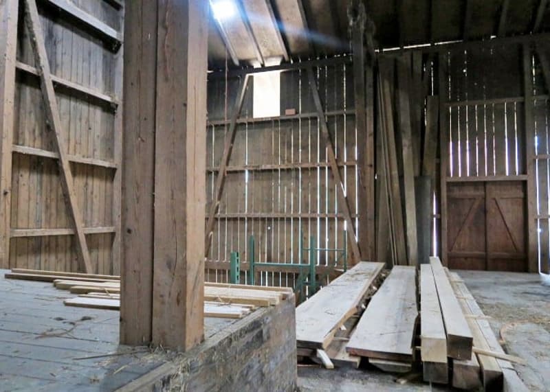 Landwirtschaftliches Anwesen mit Bauernhaus, div. Ökonomiegebäude und Wiesland , mit viel Potential (13)
