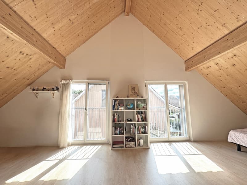 Gepflegtes 5½ Zimmer-Doppeleinfamilienhaus, in ökologischer Holzbauweise (12)
