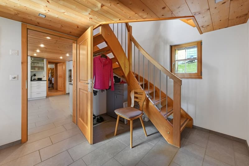 Detached single-family house with a far-reaching view and generous space offer (12)