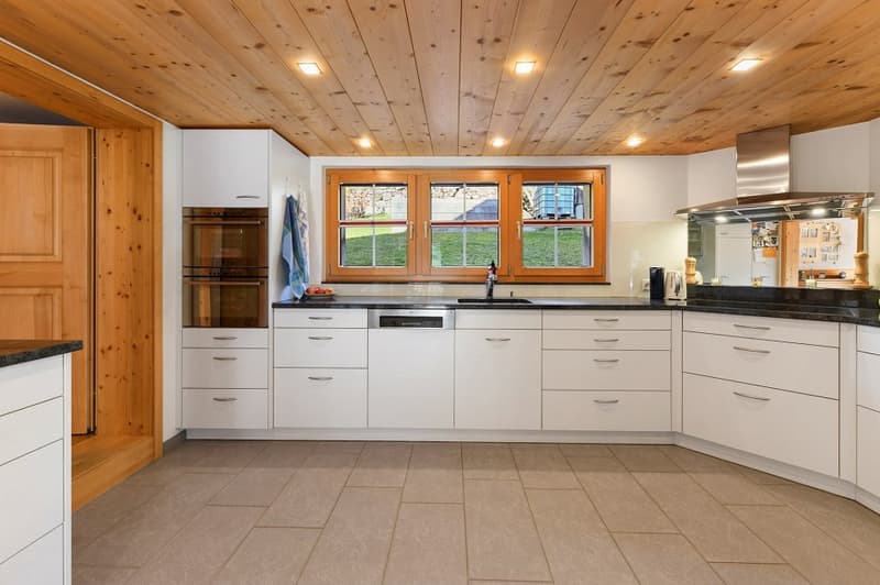 Detached single-family house with a far-reaching view and generous space offer (7)
