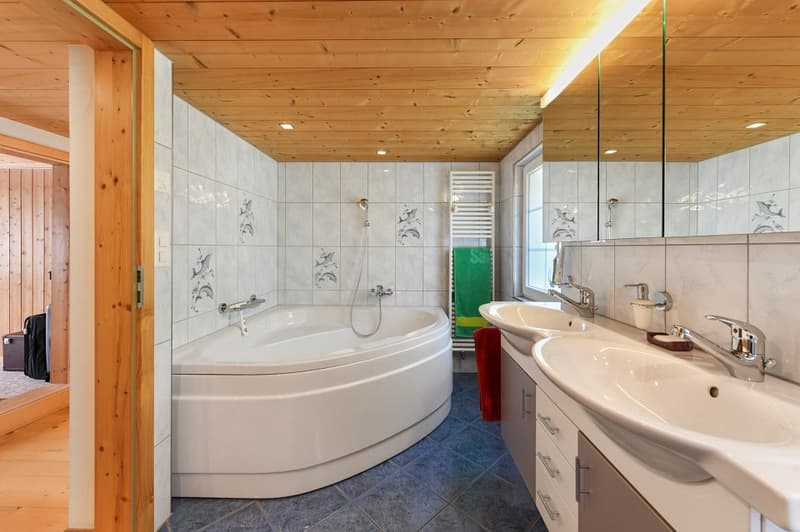 Detached single-family house with a far-reaching view and generous space offer (10)