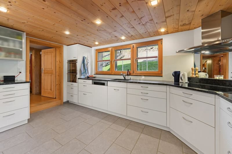 Detached single-family house with a far-reaching view and generous space offer (6)