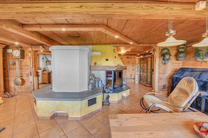 Casa colonica di Toggenburg in una posizione unica e solitaria con pace, vista e storia (2)