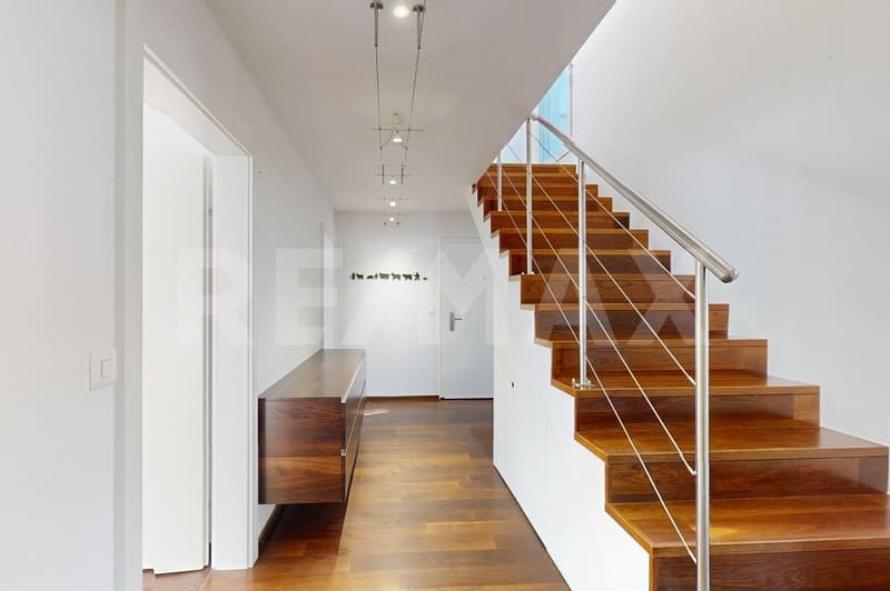 5.5-room attic apartment with sun terrace - near St. Gallen, far from everyday life (2)