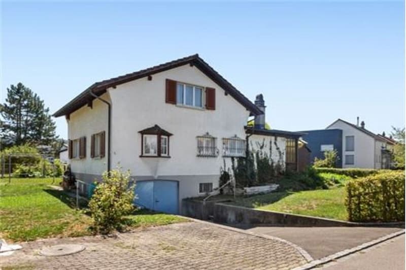 Oase im Stadtquartier - Einfamilienhaus mit 4 ½ Zimmer und Entwicklungspotenzial (2)